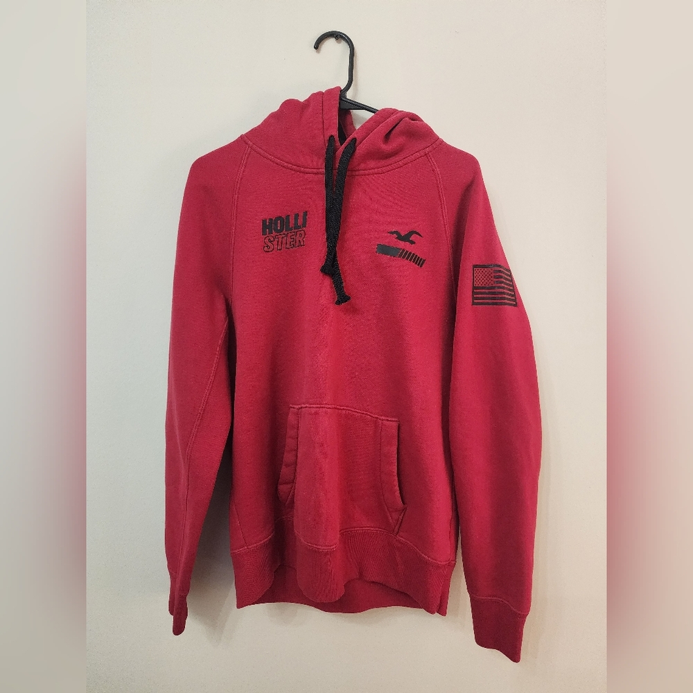 Hollister Men's Small Red Hoodie A4